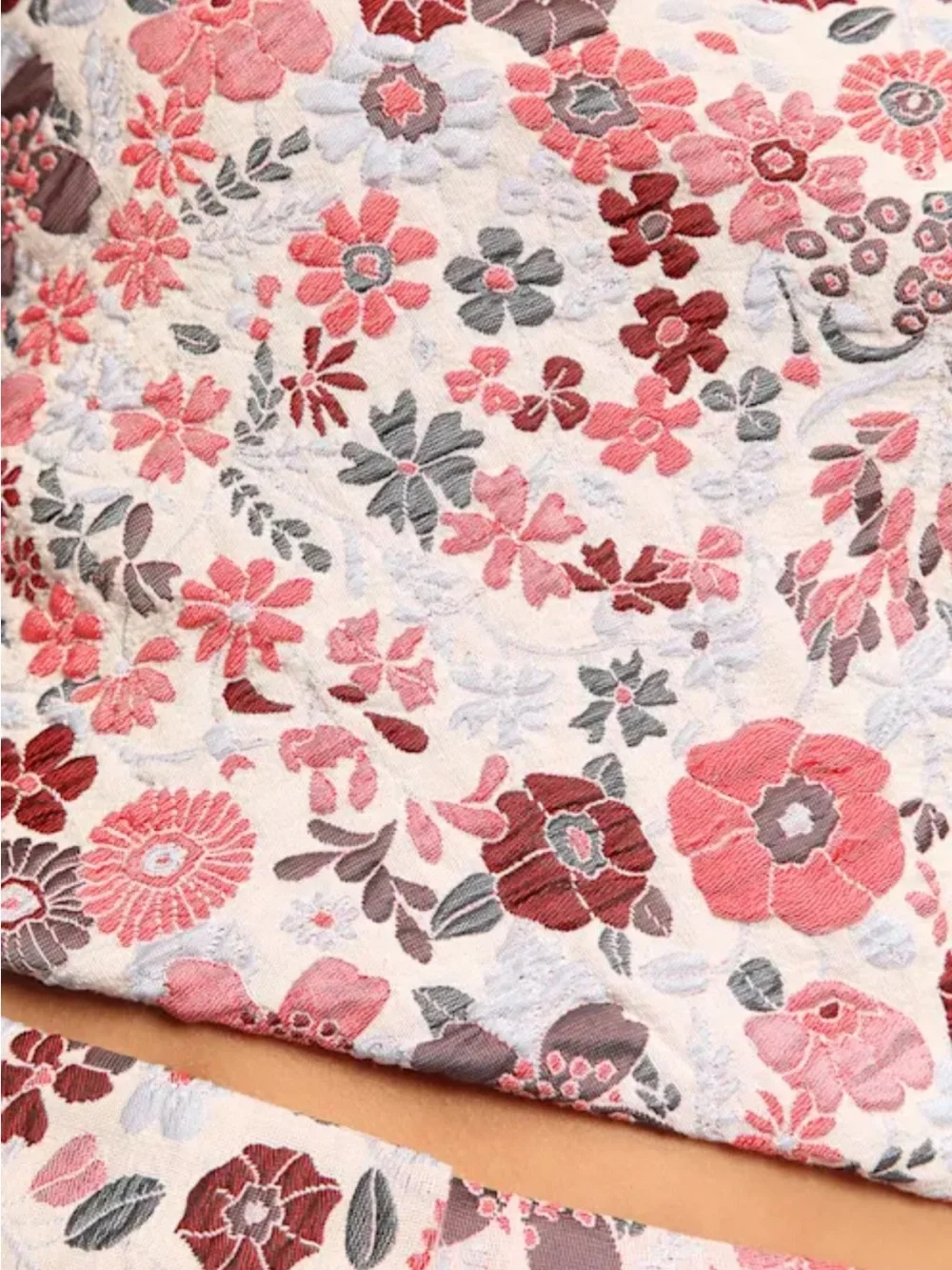 Lulu's Bloom into Spring Blush Floral Jacquard Set - Picture 3 of 11